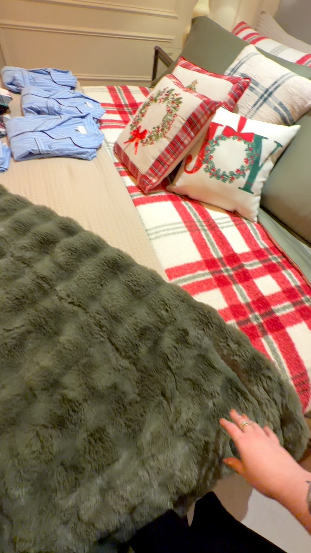 Walmart trending blanket. Holiday decor. Viral blanket. Luxe for less. Walmart decor 

#LTKHoliday #LTKFindsUnder50 #LTKGiftGuide