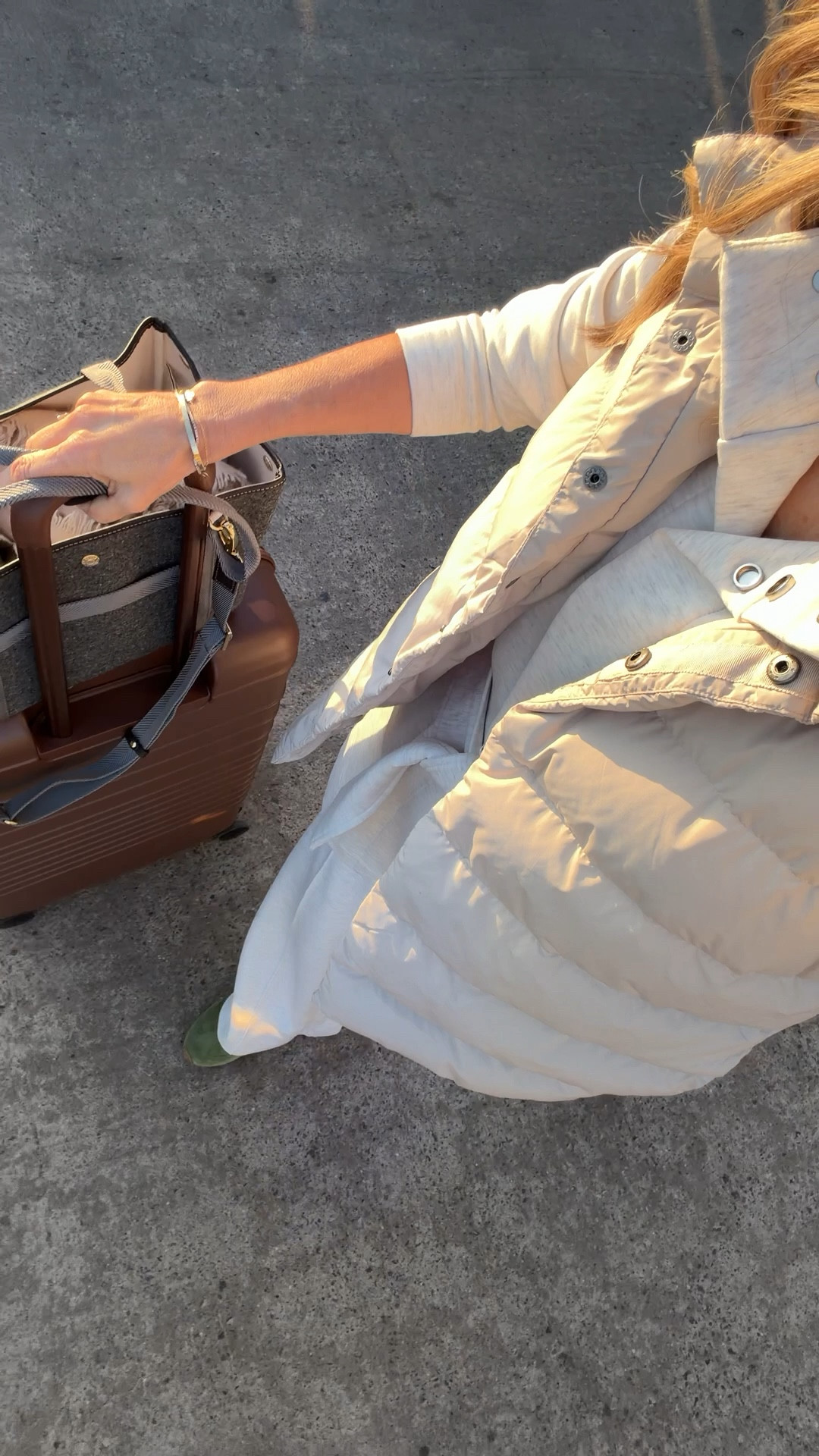 -Varley Anset jacket
-Aritiza tank top
-Varley wide leg pant 
-Bais luggage and organizer 
-Brochu Walker vest
-Alice walk wrap
-Larroude sneaker 
-Aritiza socks 
-Travel musts! 
Bag Rue De Vu… on net-a-porter 



#LTKover40 #LTKtravel #LTKVideo