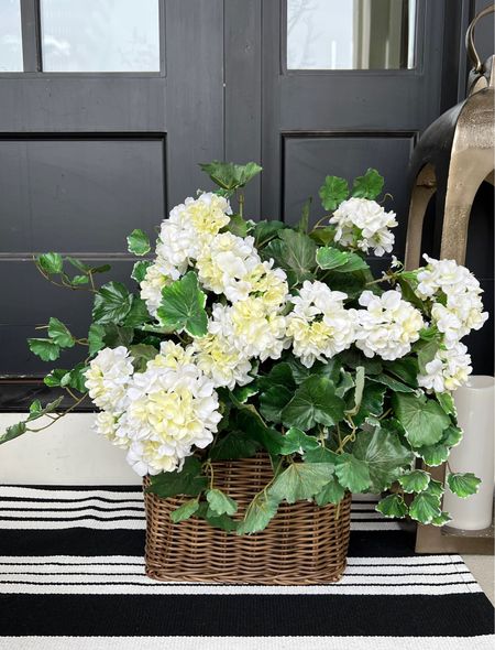 Double Sale Alert 🚨 
This gorgeous woven basket is 25% off at McGee & Co and my favorite faux stems have FREE SHIPPING! 🙌


Front porch home decor, outdoor patio, Afloral, Target

#LTKstyletip #LTKsalealert #LTKhome