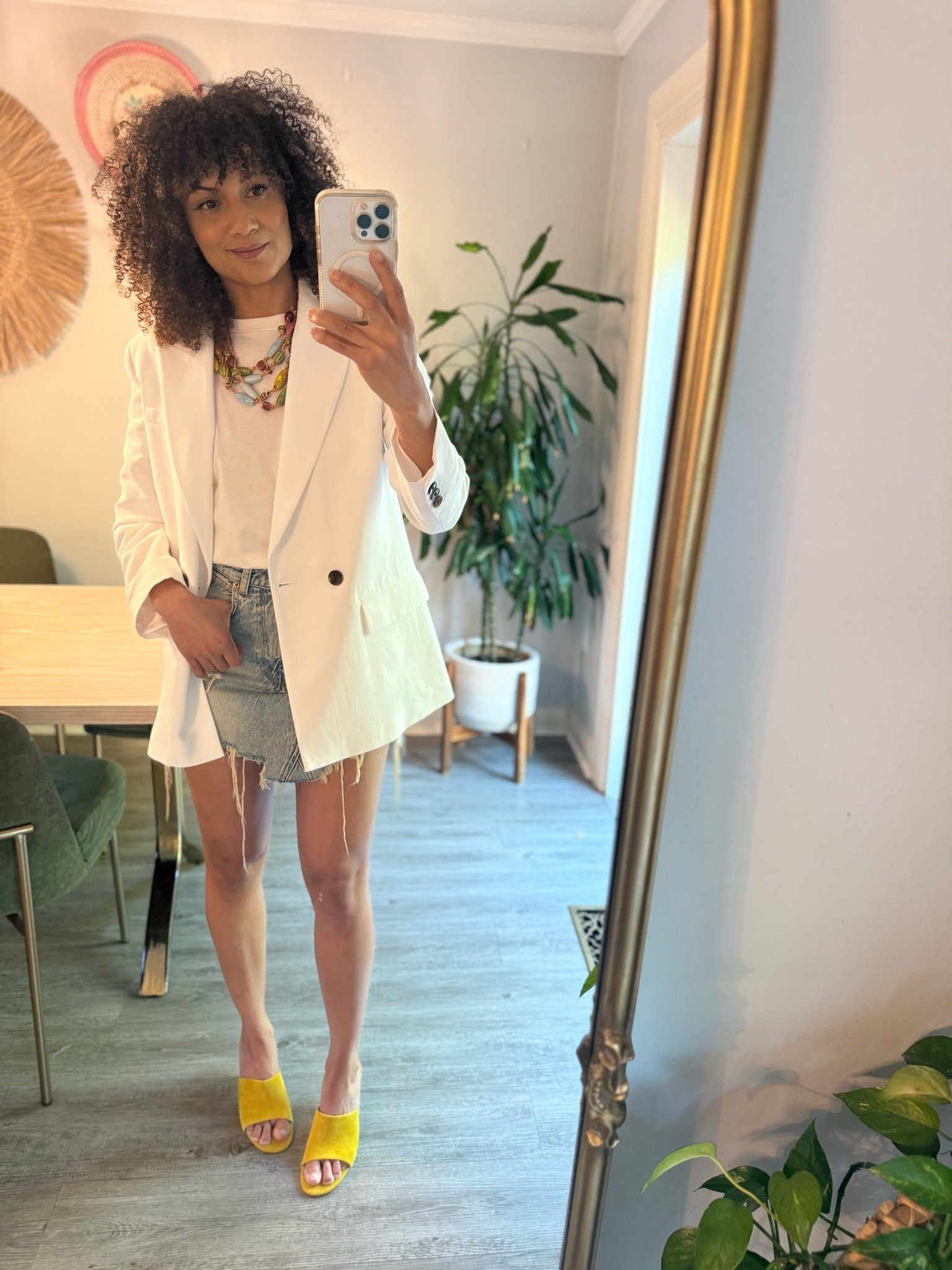 An easy date night fit for women over 40 

I’m in an XS in the blazer. It’s a big cut. Size down.

#LTKcanada #LTKsummer #LTKover50style