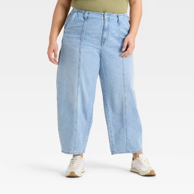 Women's Mid-Rise Barrel Leg Ankle Jeans - Universal Thread™ Blue Denim 22 | Target