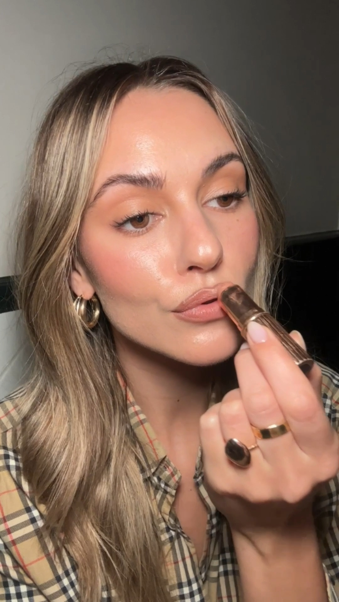 Lip liners are in shades: ENDLESS CACAO & ANYWHERE CAFFEINE. I also use them on my eyes and as freckles! 

#LTKVideo #LTKbeauty #LTKfindsunder50
