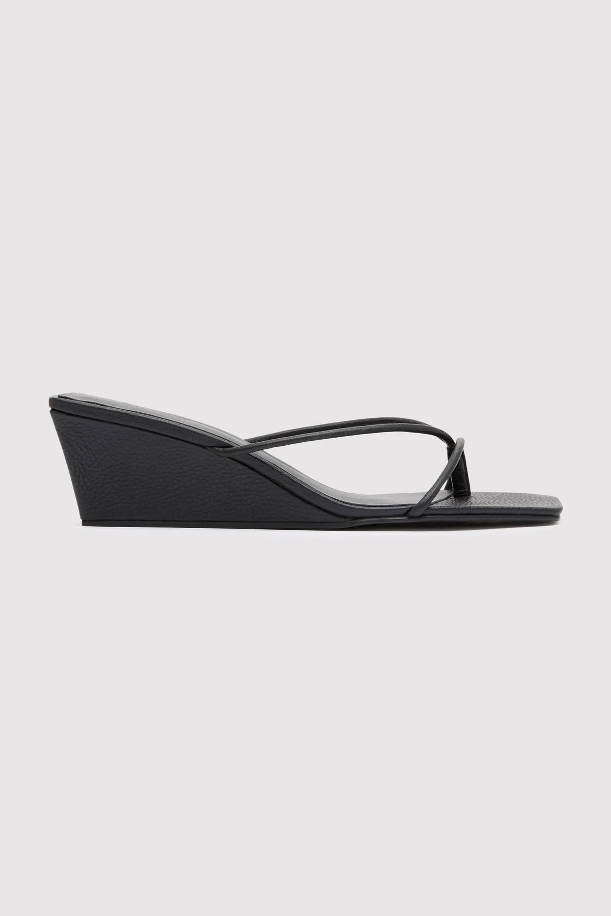 Minimal Low Wedge - Black | St. Agni (US, UK, EU)