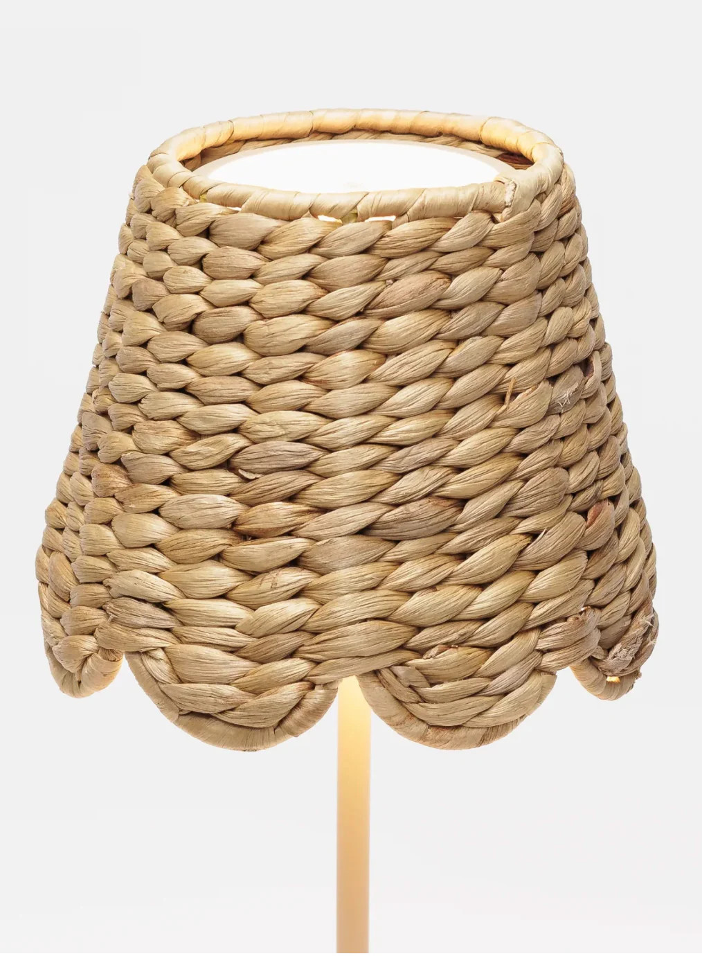 Scalloped Water Hyacinth Shade | House of Blum