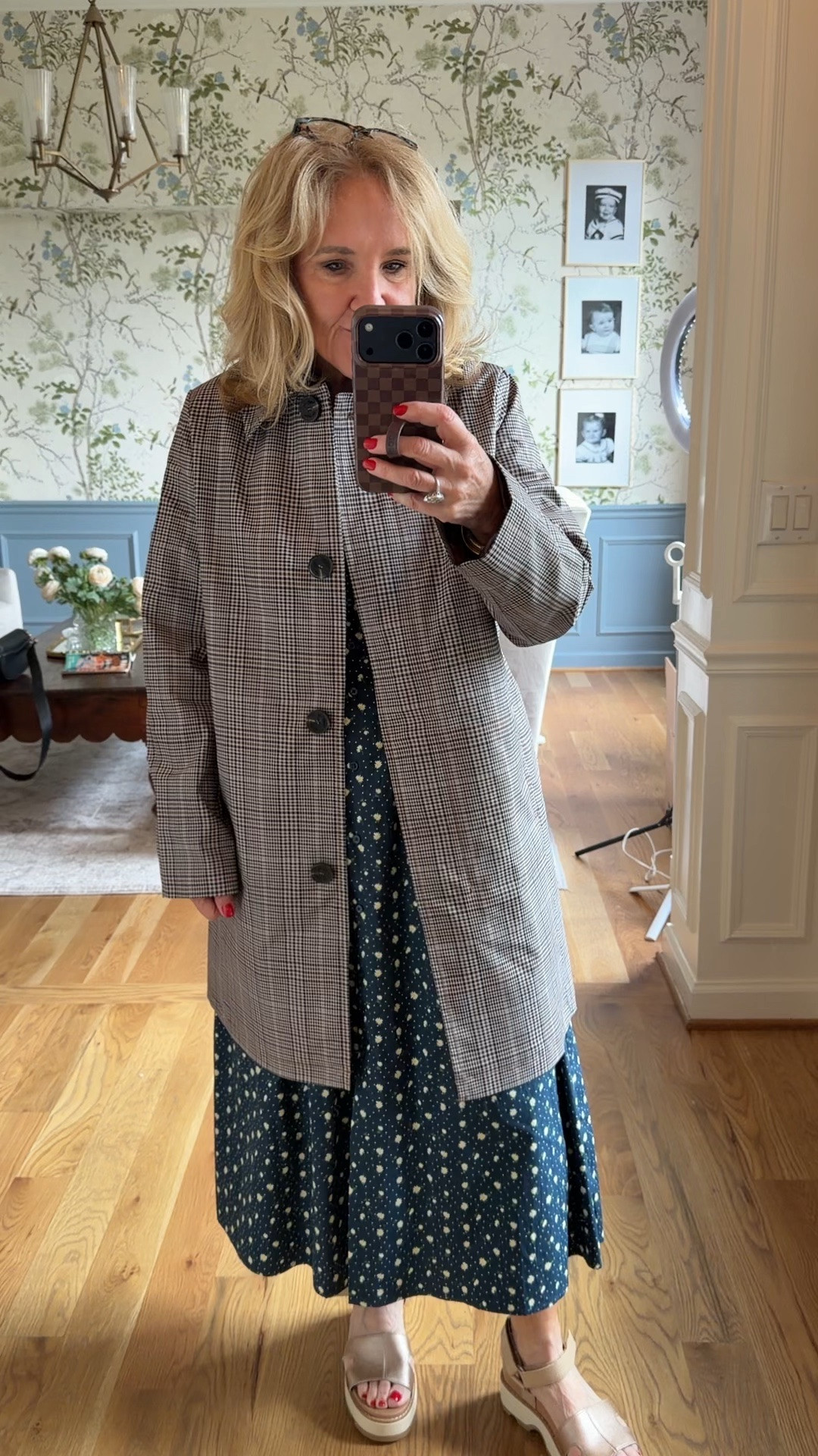 This is a water resistant Mac raincoat. I’m wearing a medium. The sleeves are too long for me. I’m 5 foot three but if you were looking for a really sharp fall raincoat, this is a good one.
I know the coat does not go with my dress, but I was just trying it on for size. Dress I’m wearing a medium.

#LTKSaleAlert #LTKOver40 #LTKTravel