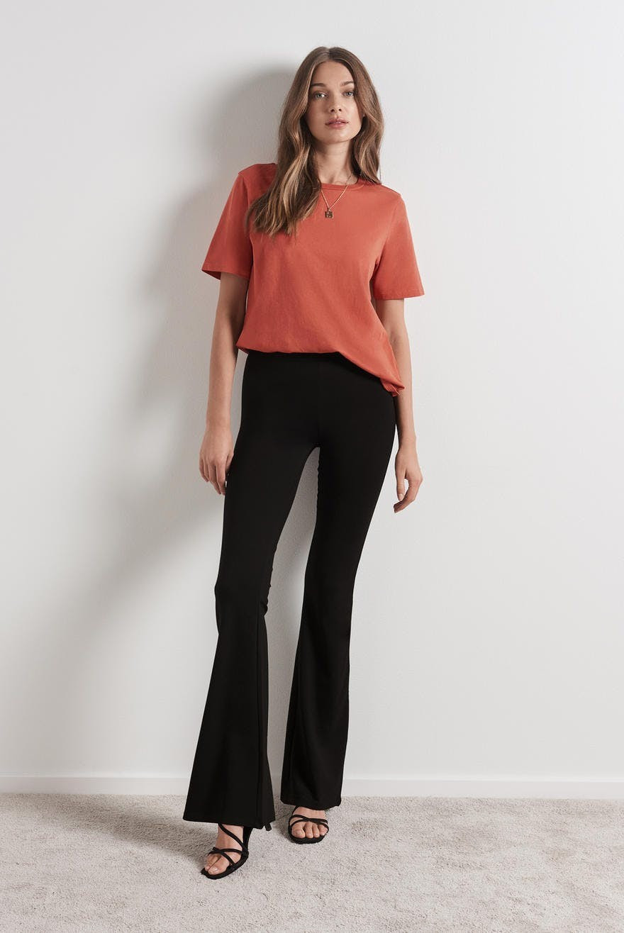 Petra TALL trousers  159.00 DKK, Bukser - Tøj og mode online - Gina Tricot | Gina Tricot SE