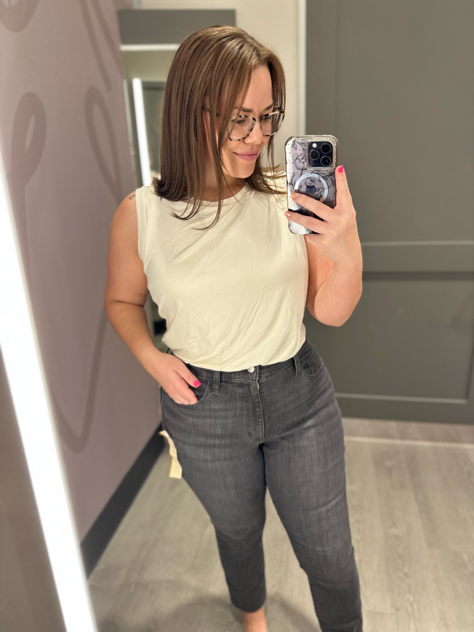 This bodysuit👏🏻 fits my midsize body so well😍 only $20🛍️ 

#LTKSeasonal #LTKcurves #LTKstyletip