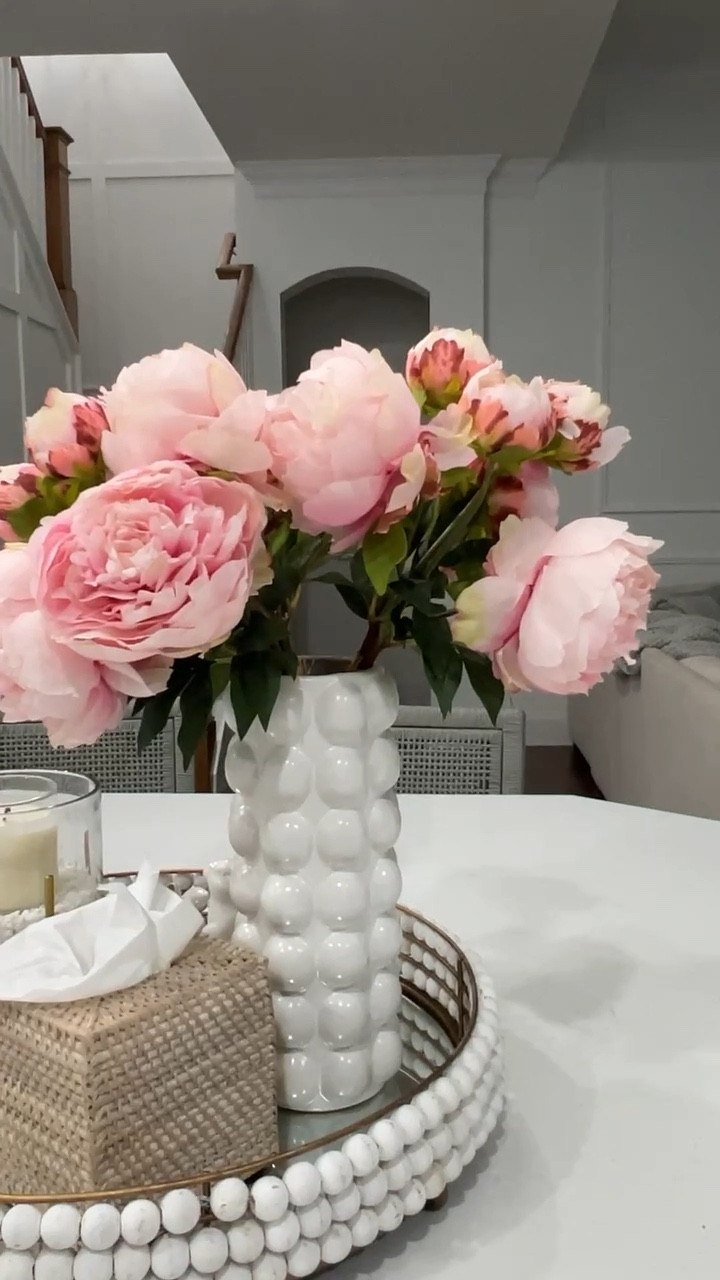 💖Perfect Valentines Day countertop decor and centerpiece💖 #valentines #valentinesday #valentinesdecor #galentines

#LTKMostLoved #LTKSeasonal #LTKhome