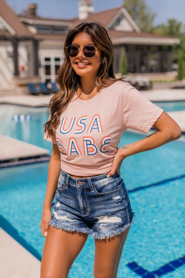 USA Babe Graphic Peach Tee | Pink Lily