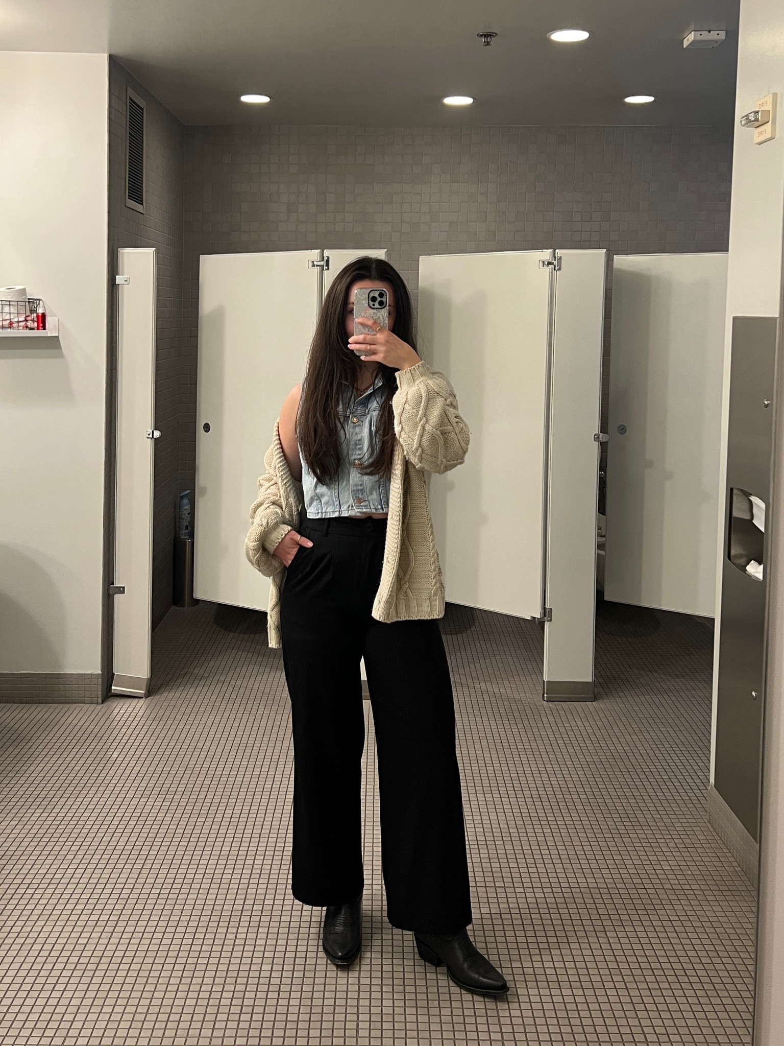 Western style meets business

Thrifted Levi’s denim cropped vest, black high-waisted slacks, cream chunky cardigan, black cowboy boots 



#LTKfindsunder100 #LTKSeasonal #LTKstyletip