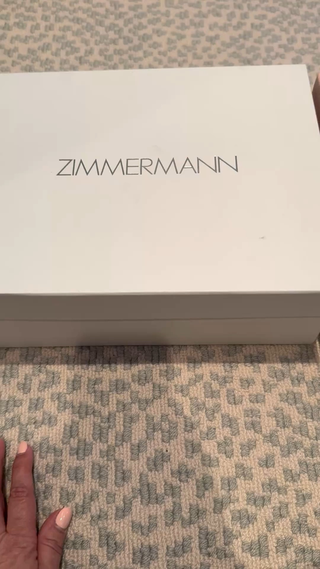 Just received two new pairs of shoes that I ordered for spring. Here’s the unboxing. So excited.

@zimmermann @alexandrebirman

#shoes #springshoes #sandals #heels #oxbloodshoes #navyblueshoes

#LTKvlog