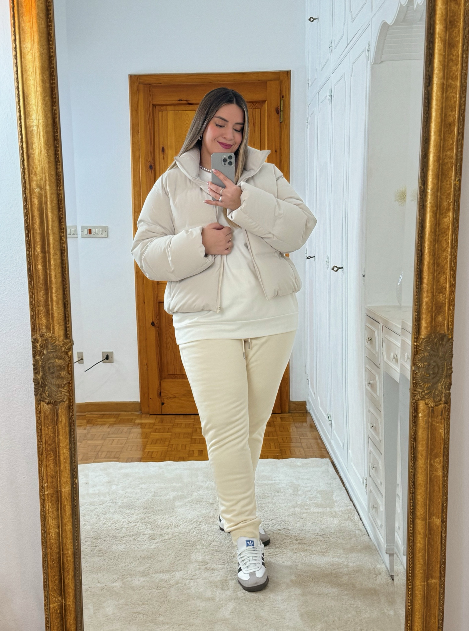 Look curvy & comfy con maglia girocollo in pile, pantaloni HEATTECH e piumino seamless tutto di Uniqlo! Indosso taglie: piumino XL, Panta e maglia XXL

#LTKwinter #LTKcurves #LTKitalia
