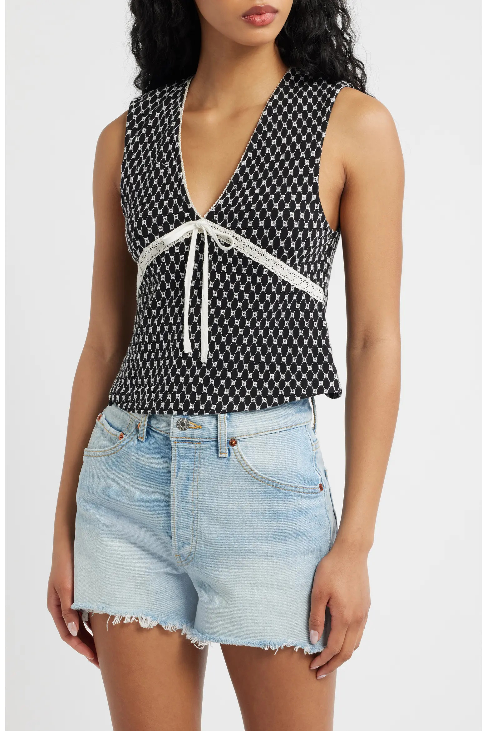 Good Graces Embroidered Lace Trim Crop Top (Women) | Nordstrom | Nordstrom