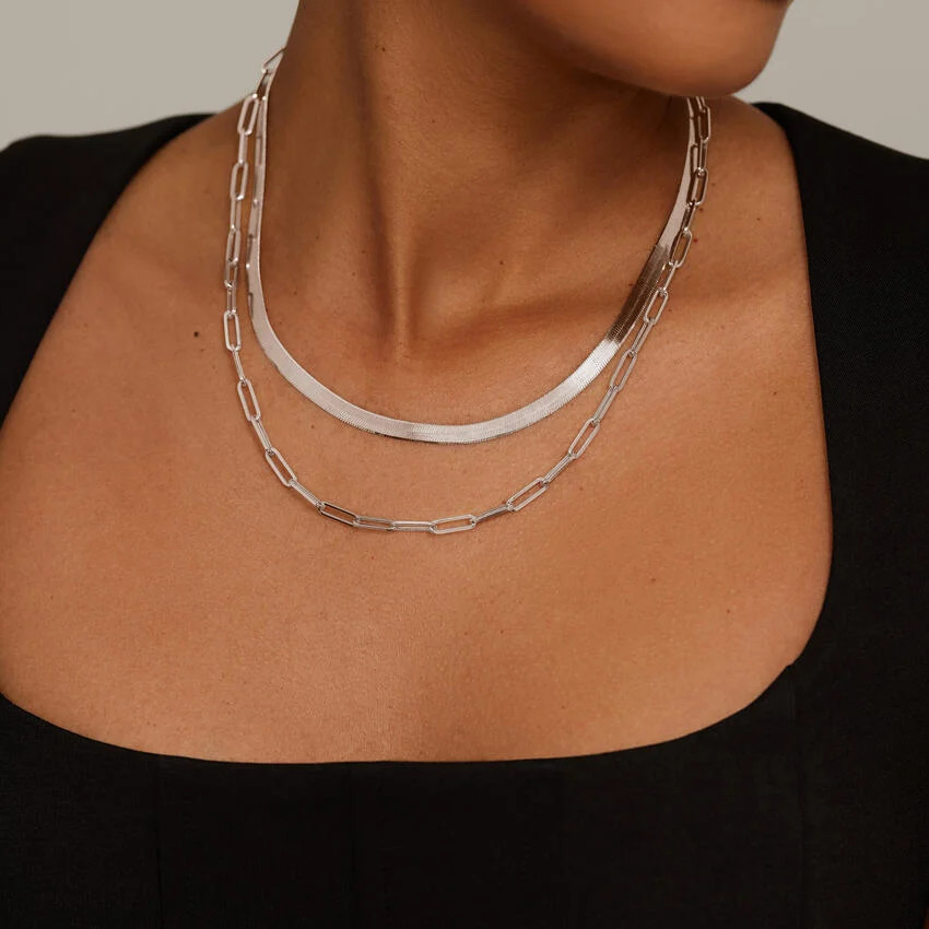Dezi 16 in. Herringbone Necklace (4.6mm) in Silver | Brilliant Earth