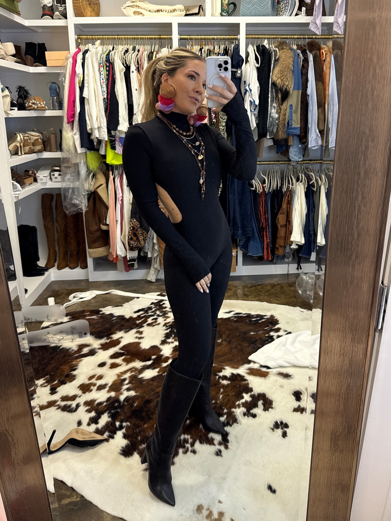 POV: My floor is basically a curated museum of organized chaos 🫠😂 Who needs a display rack when you’ve got… this? 👗✨ #RelatableMess

#LTKFinds #LTKStyle #LTKFashion #LTKShopping #LTKInspo #OOTDinspo #ClosetGoals #WardrobeChaos #LTKCreator #StyleTips #FashionInspo

#LTKShoeCrush #LTKStyleTip #LTKSeasonal