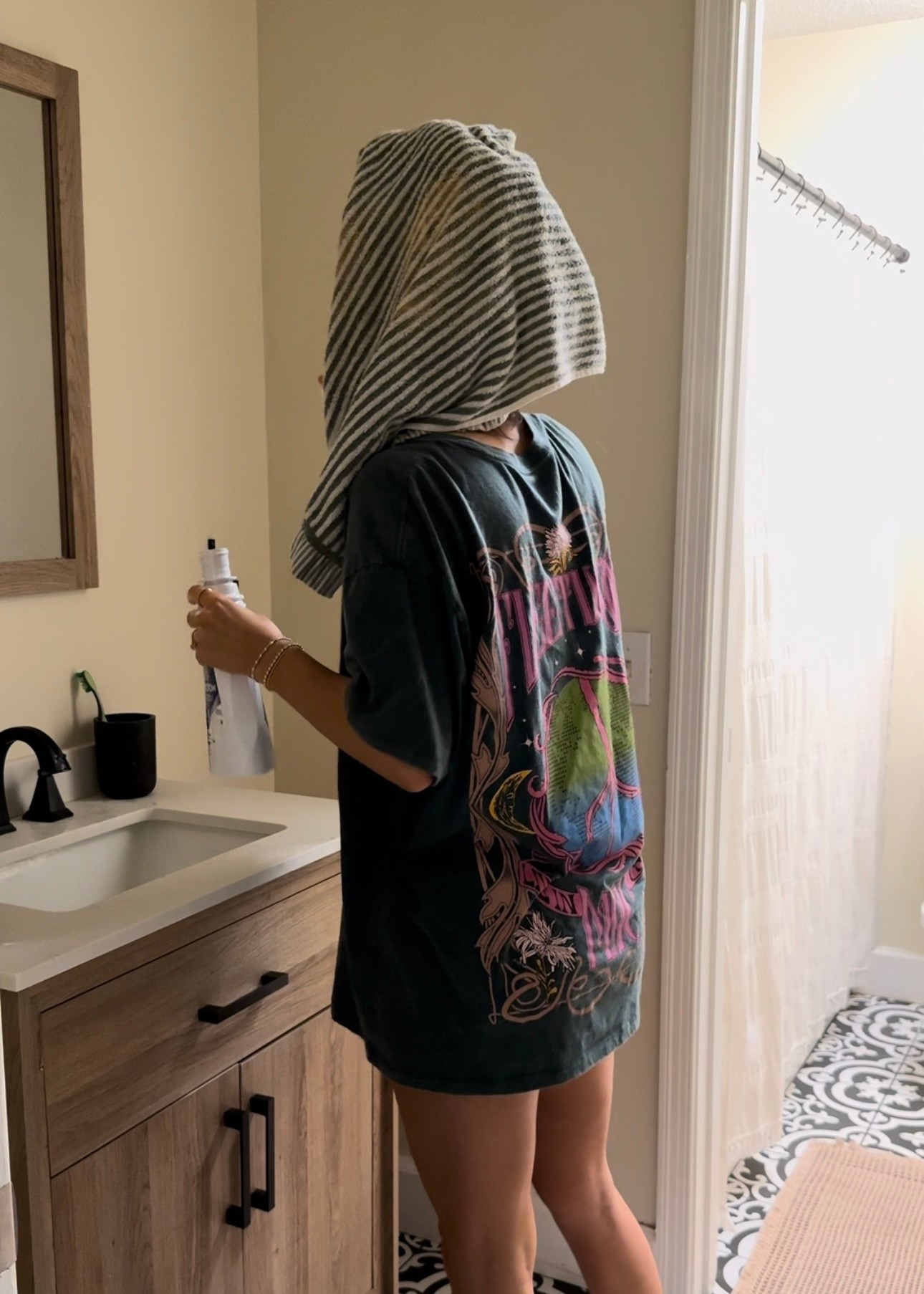 ok walmart with the graphic tees 🤭🩵

#LTKmomlife #LTKdayinmylife #LTKgrwm