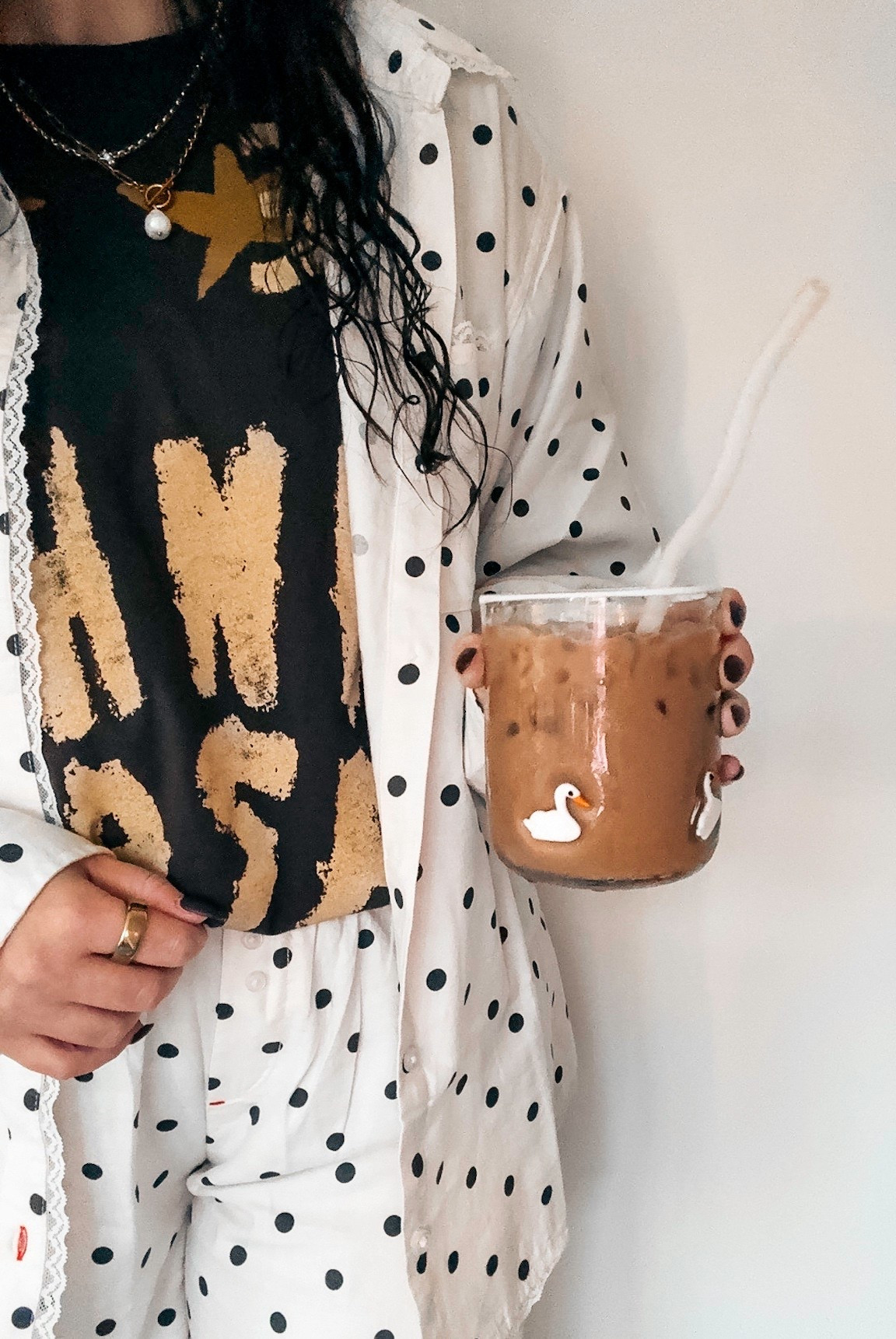 finding magic in the slowness of the season 🦢☕️✨

#LTKgrwm #LTKmorningroutine #LTKootd