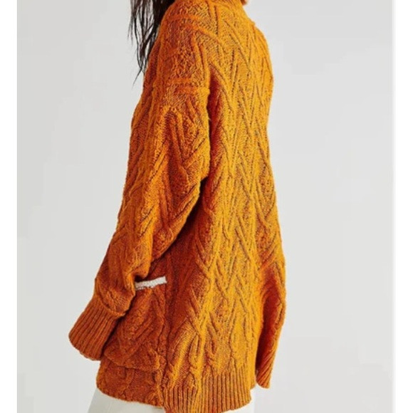 Rare color Free People Montana cable cardi | Poshmark