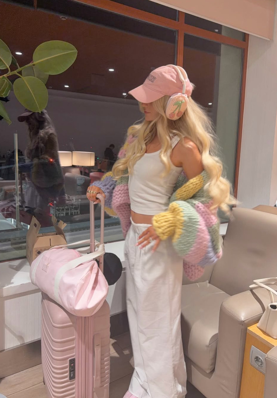 sunrise flights > ✈️🌸🌴🌅 

 #LTKdayinmylife #LTKootd #LTKTravel