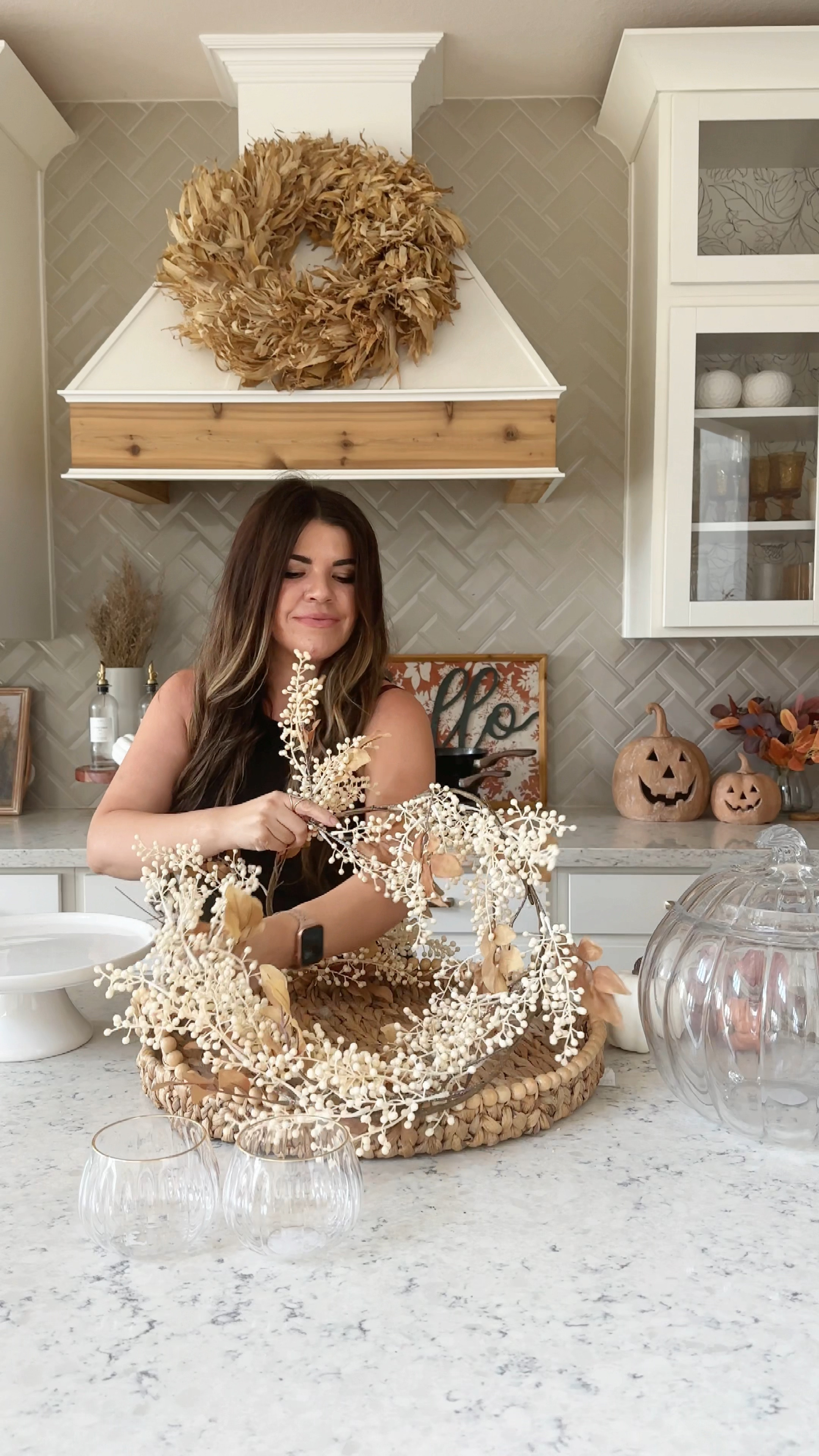 The perfect fall centerpiece !#fall #fallgarland #fallkitchens

#LTKFallSale #LTKSeasonal #LTKVideo