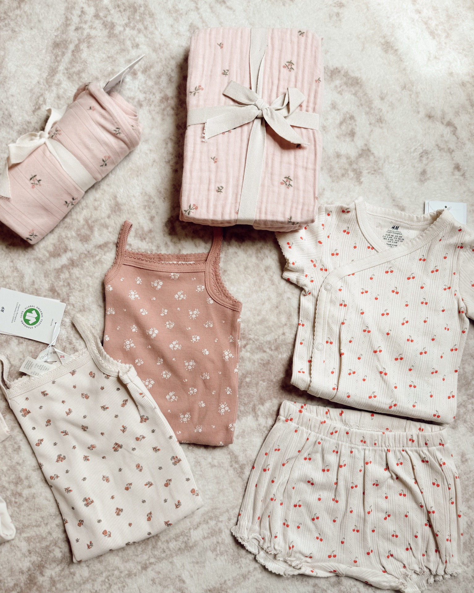 ugh how cutie 🌸🍒🍓🩷 h&m has THE cutest outfits for baby girl! And all 100% ORGANIC cotton 🤏🏻🤏🏻🤏🏻 
linking our order 🛍️🔗
baby girl summer outfits, baby girl summer sets, affordable baby girl outfits

#LTKmomlife #LTKBaby #LTKKids

#LTKootd #LTKmomlife #LTKBaby