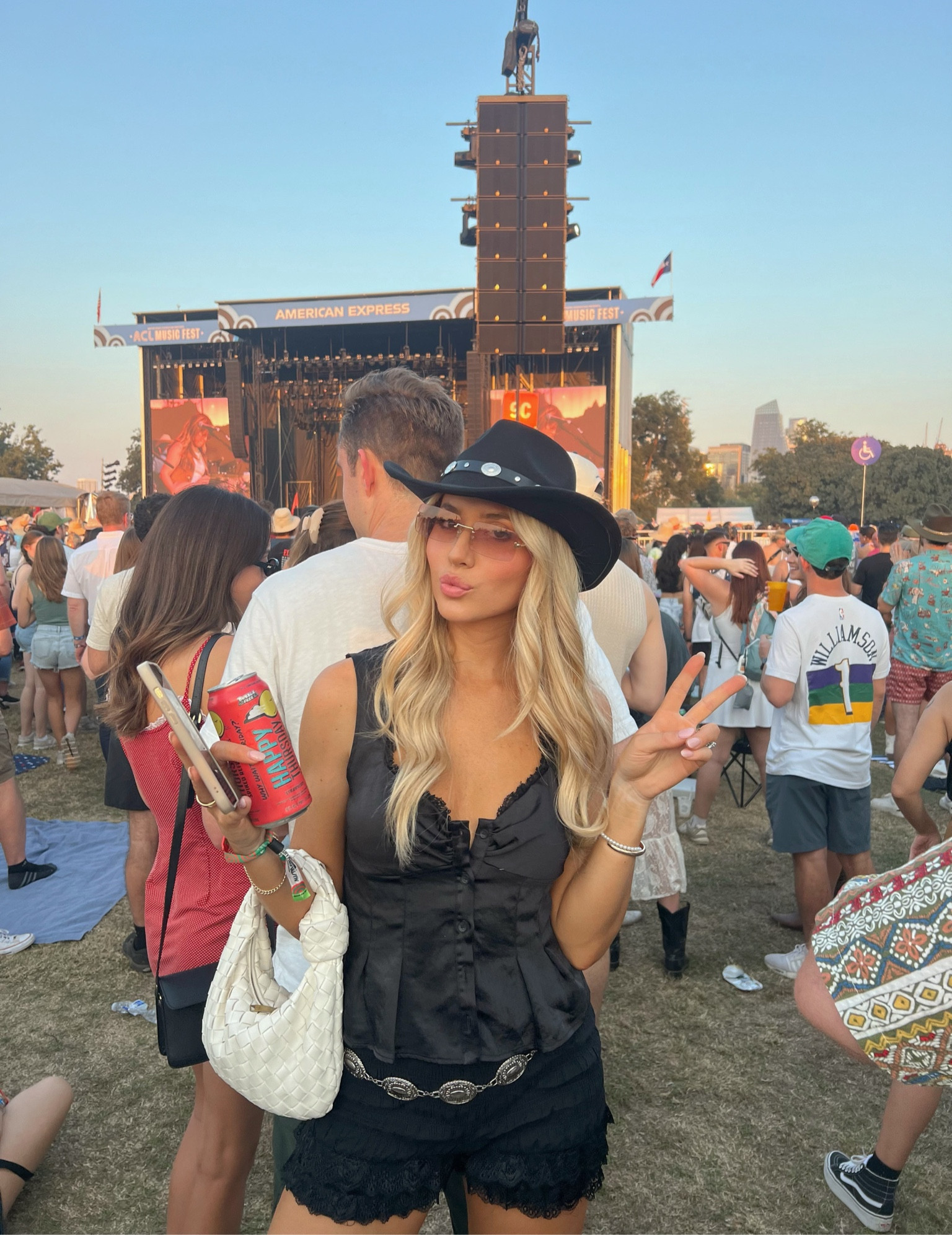 ACL outfit all with 2 day shipping🤍 

#LTKFindsUnder100 #LTKFindsUnder50 #LTKTravel