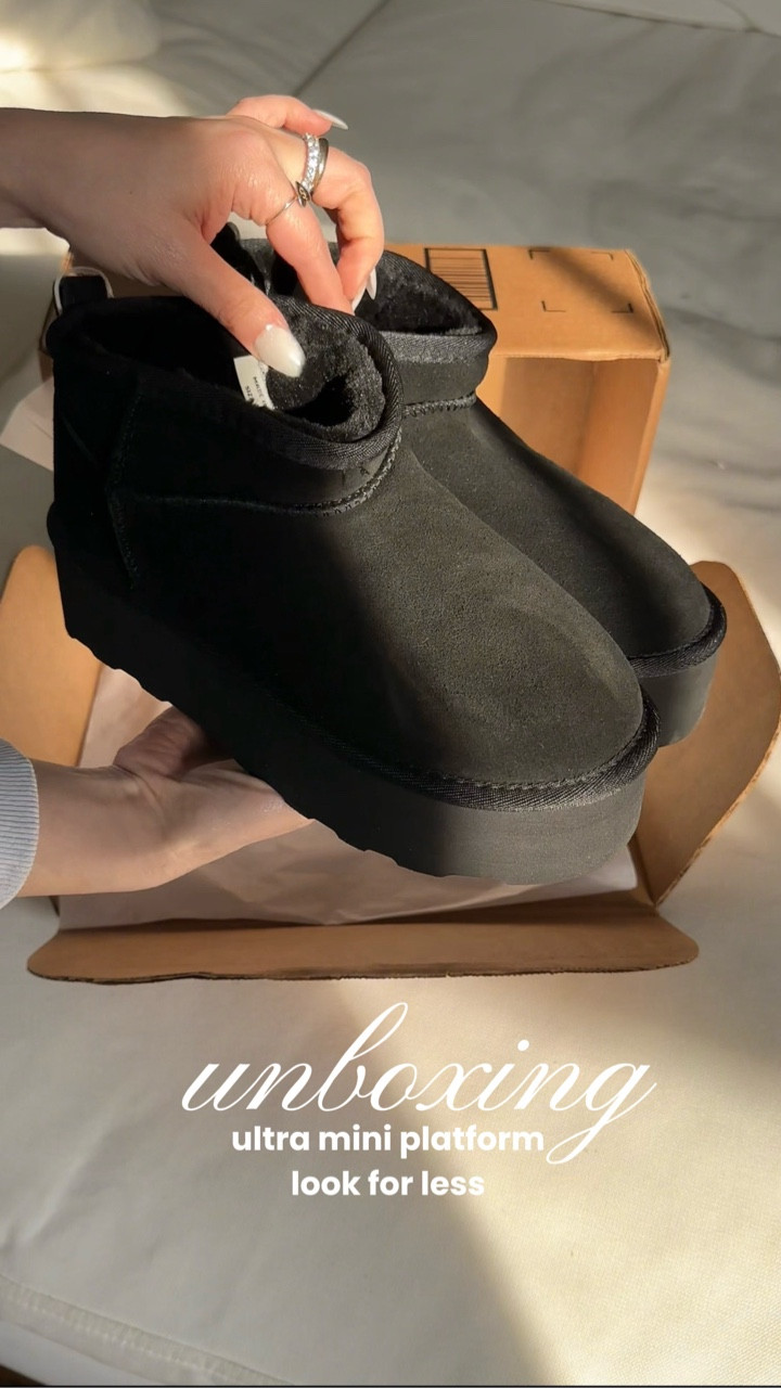Unboxing classic ultra mini platform look for less ✨🖤

if you love the look of the classic ultra mini platform boot but you don’t like the price tag, you will LOVE these lookalikes. memory foam sole, gorgeous vegan suede, and a soft cozy fur lining make these a must have. 

comment ULTRA and I’ll DM you the link to shop! you can also find them on my Amazon storefront! @cushionaireshoes 

#cushionaire #amazonfashionfinds #amazonfashion #lookforless