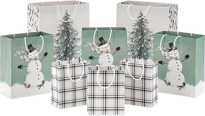Hallmark Christmas Gift Bag Assortment (8 Bags: 3 Small 6", 3 Medium 9", 2 Large 13") White and S... | Amazon (US)