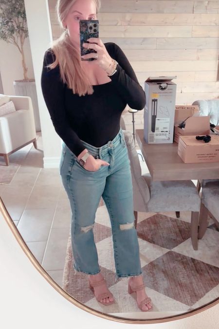 Easy casual date night outfit! These bodysuits are closet staple. I think I have every color now. And these are by far my new favorite jeans! So comfortable and lightweight. 


PUMIEY bodysuit, dolce Vita, sandals, good American jeans, mini cropped bootcut jeans

#LTKFindsUnder50 #LTKStyleTip #LTKSaleAlert