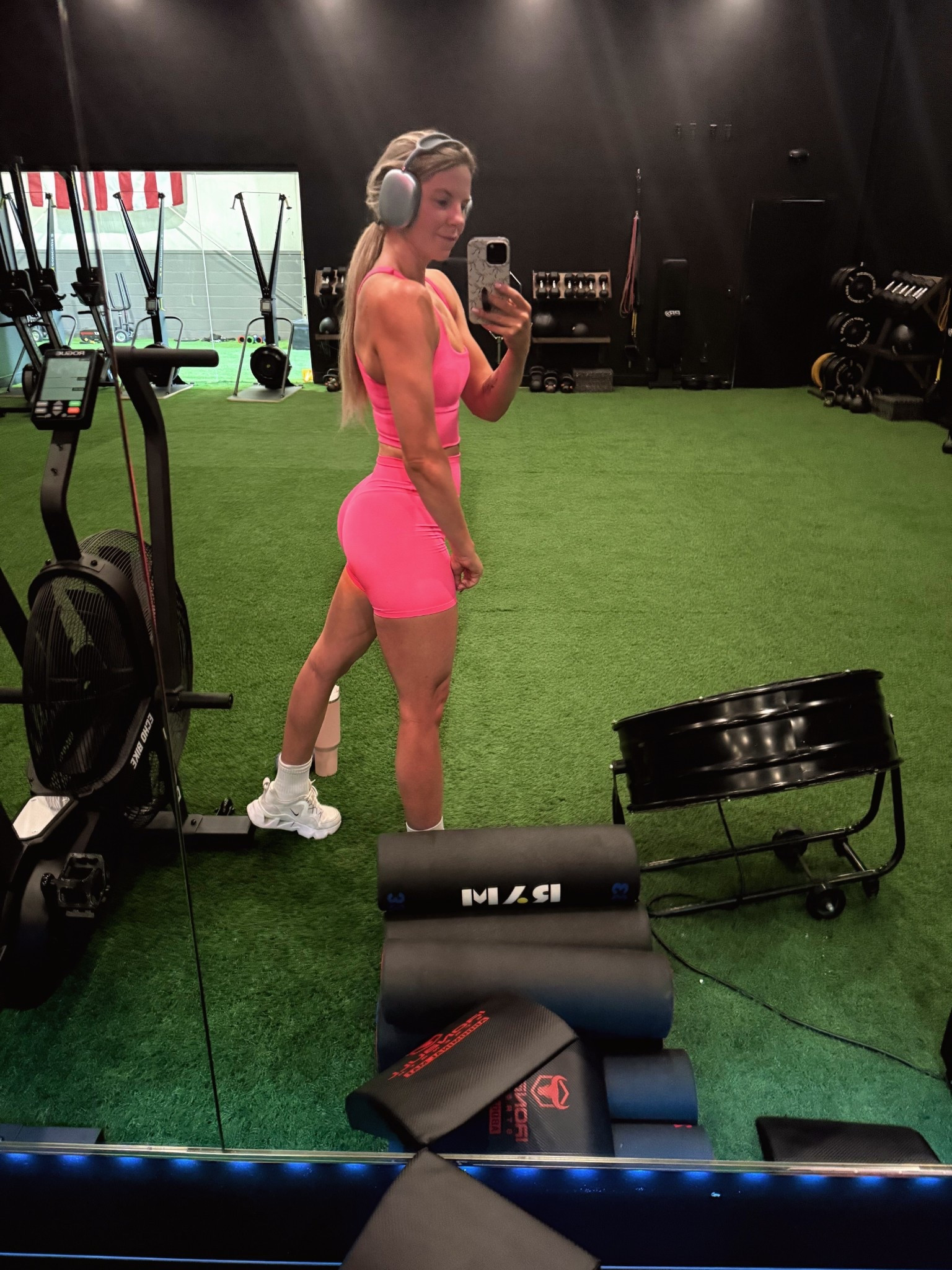 Activewear set, gym outfit, headphones

#LTKActive #LTKStyleTip #LTKFindsUnder100