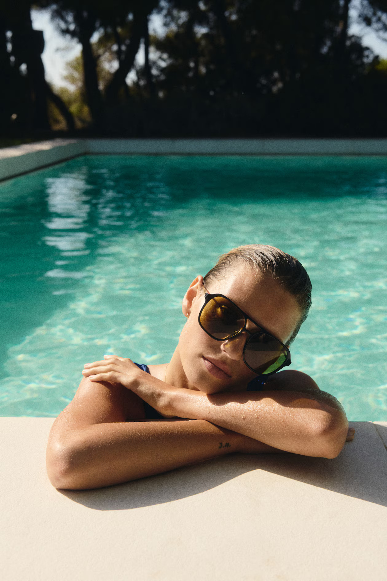 Polarised sunglasses | H&M (UK, MY, IN, SG, PH, TW, HK)