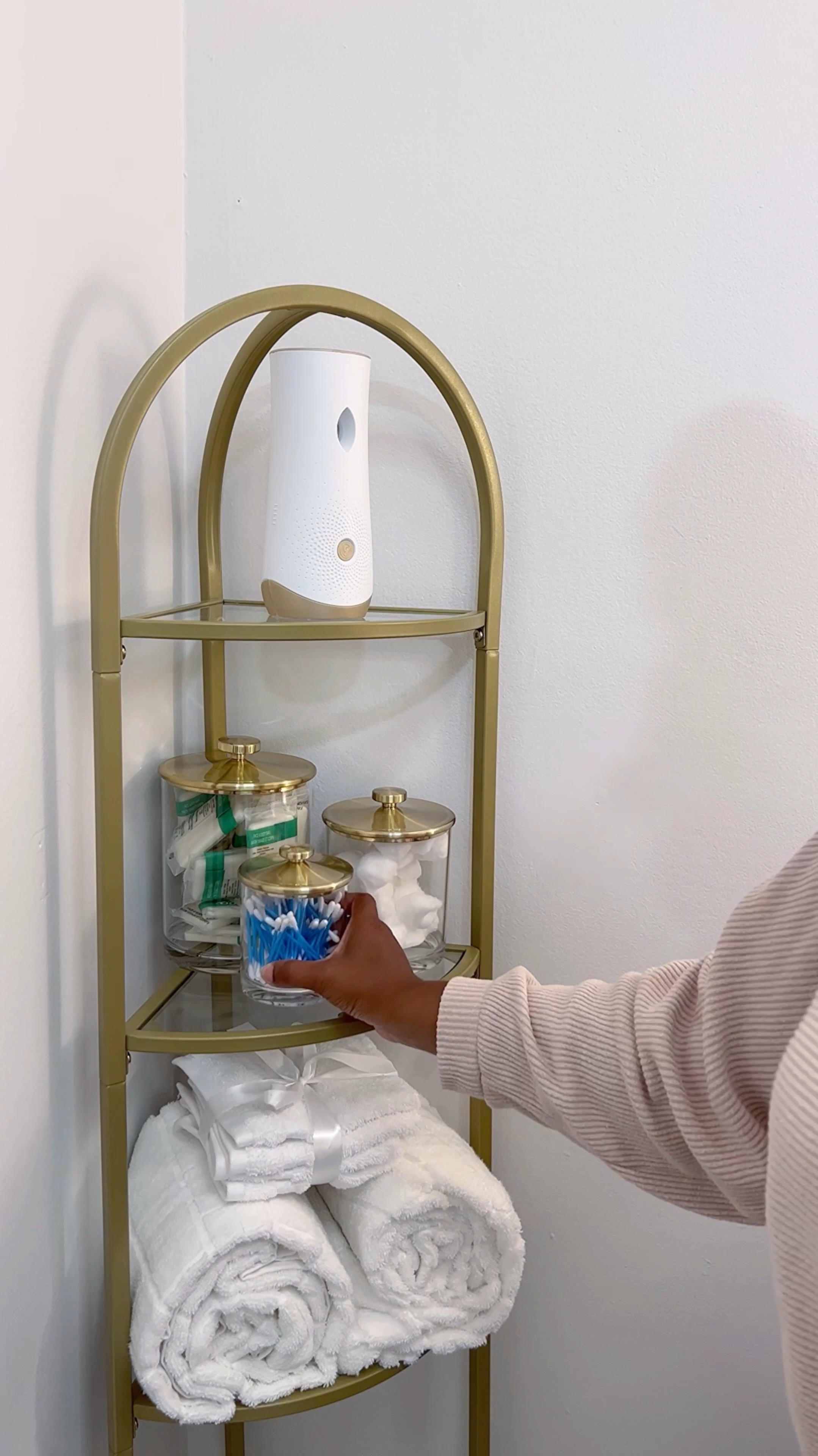 Bathroom must haves for my tween girls bathroom to keep them organized and pretty! 

#LTKSaleAlert #LTKFindsUnder50 #LTKHome