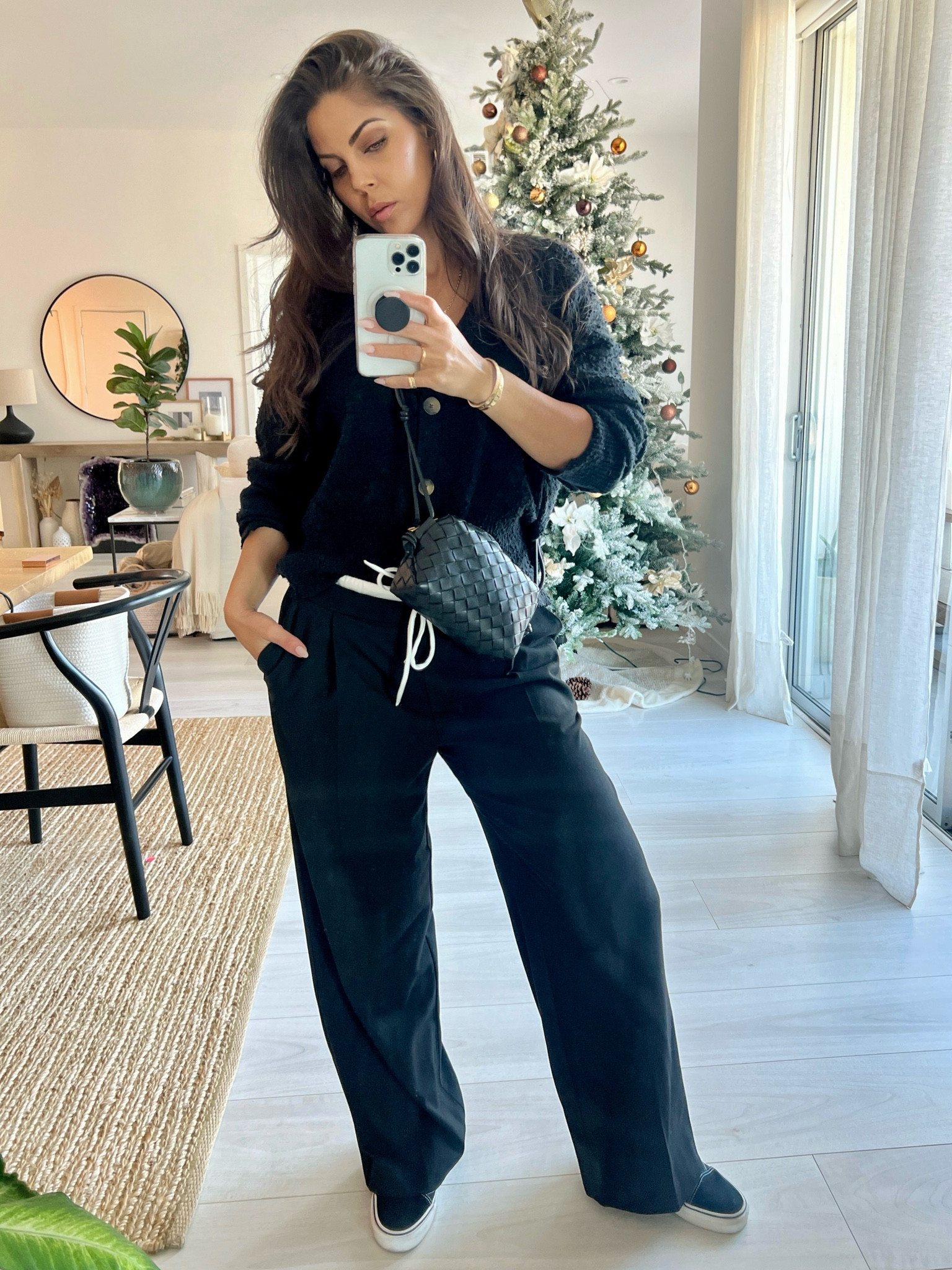 Favorite everyday casual outfit for running errands. I never met an all black outfit I didn’t like 🖤

#LTKfindsunder100 #LTKstyletip #LTKitbag
