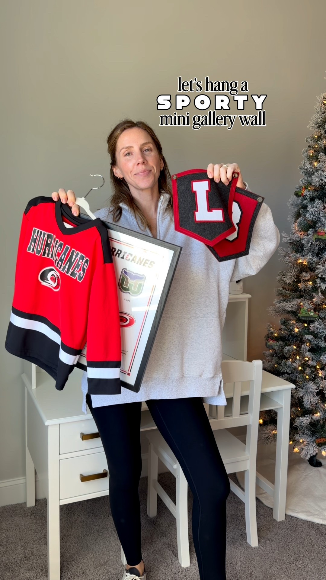 A mini gallery wall above Liam’s desk to finish his room! Art print is from Archive22.com ! 