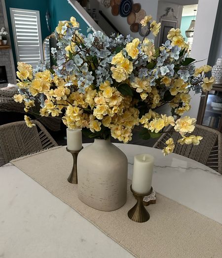 Spring to summer faux flowers from Piper Classics all my spring florals have been from them love the realistic look #fauxflowers #piperclassics #springdecor #springflowers #yellowflowers #blueflowers #summerflorals #summerdecor #homedecor #vase #flowerarrangement 

#LTKhome #LTKSeasonal #LTKstyletip