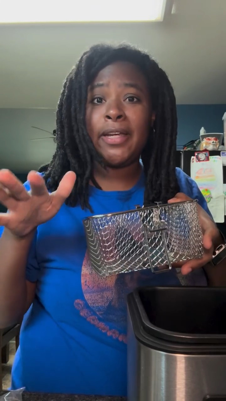 #deepfryer #kitchenfinds #deepfried #jerricabrown #friedfood