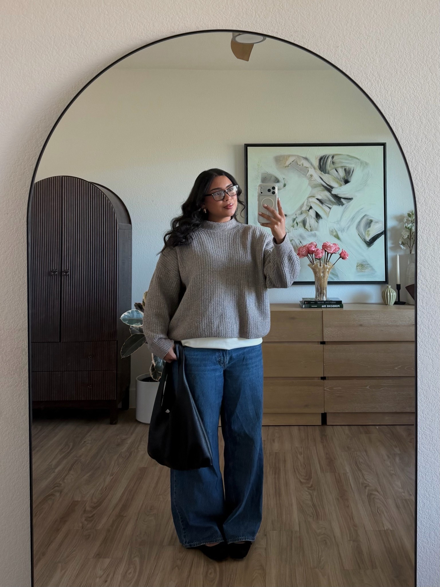 easy winter outfit inspo🩶 old navy sweater (have reworn this so many times, my favorite part of the mock turtleneck part, wearing a L runs true to size) & Abercrombie low rise ultra baggy jeans (wearing a 30, runs true to size)

#LTKSeasonal #LTKootd #LTKMidsize