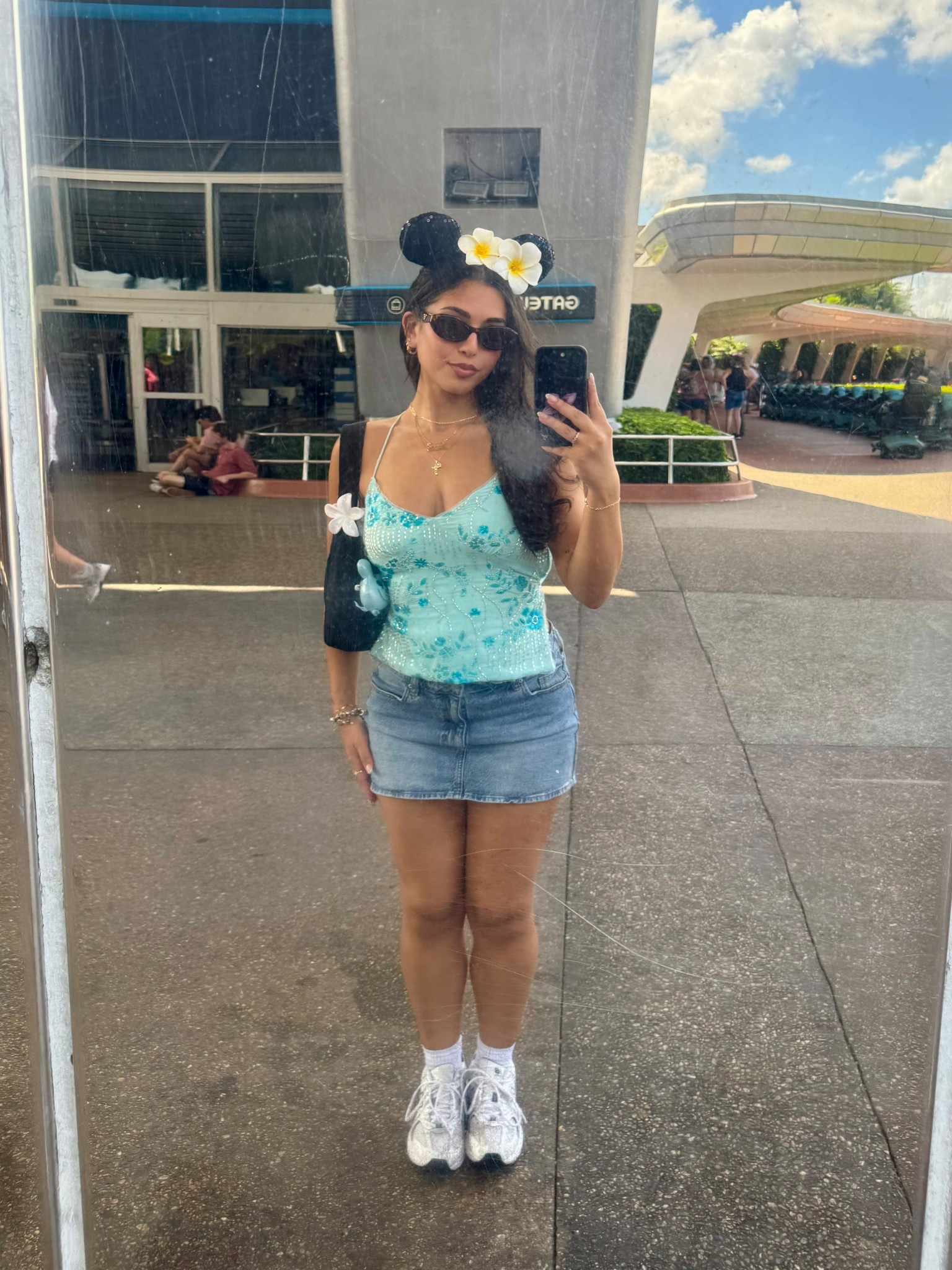 Epcot outfit 🩵