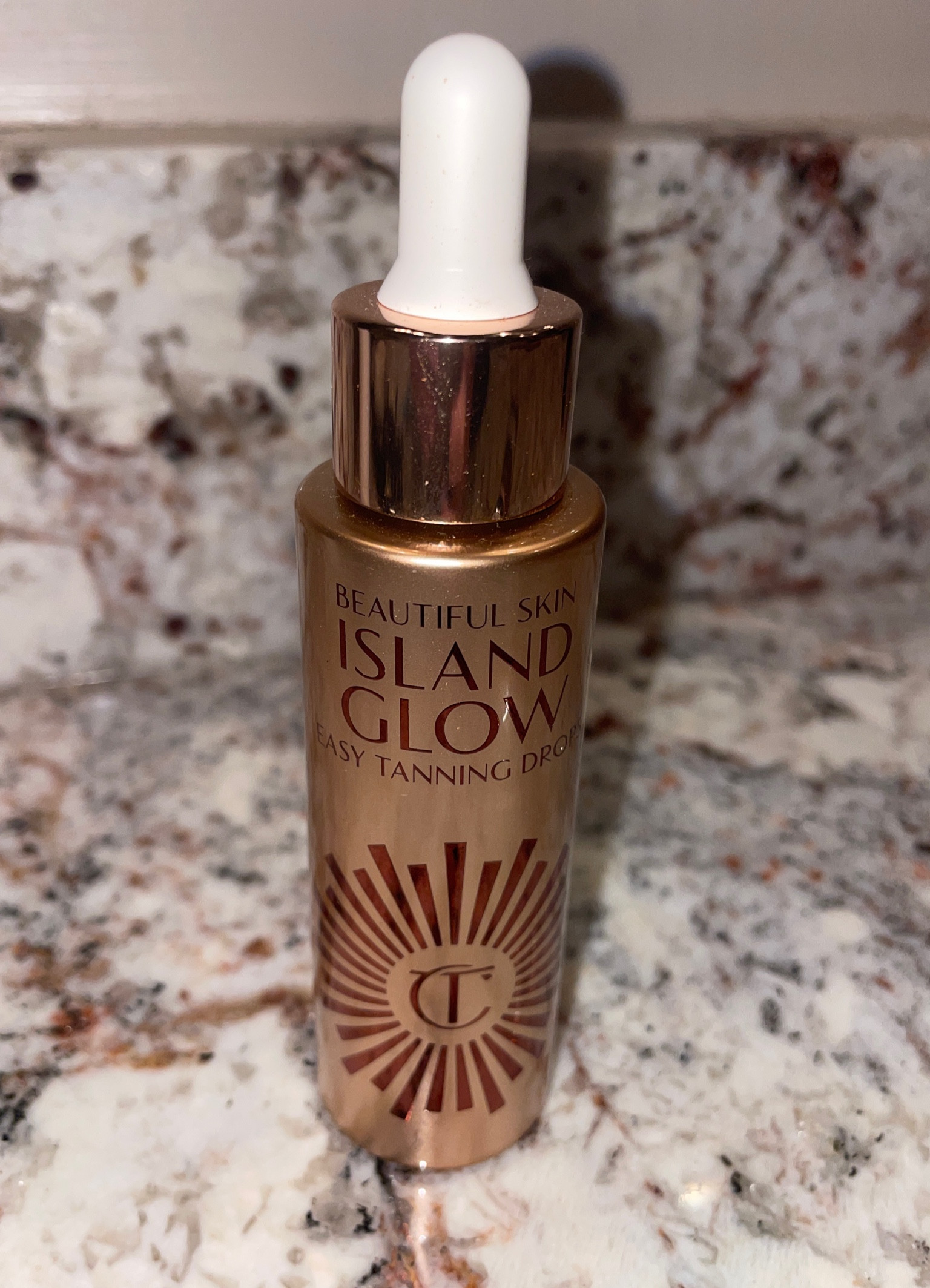 One of my favorite face tanning drops! 🤎🌞🫶🏻 

#LTKBeauty #LTKFindsUnder100