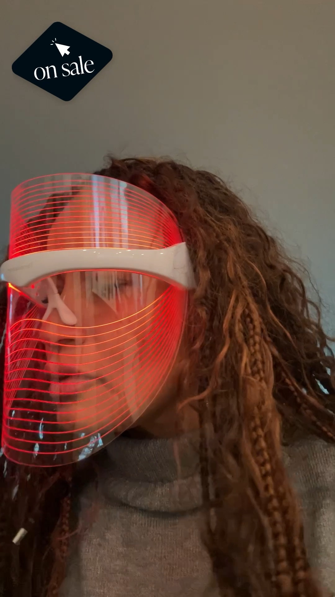 This needs to be a part of your every day routine. Especially to my my ladies in their 40’s and 50’s. 10 minutes a day keeps that skin tight and smooth. 😍 #skin #perfect #pretty #christmas #redmask #mask #LEDmask

#LTKHoliday #LTKdayinmylife #LTKGiftGuide