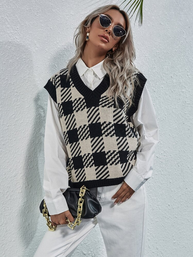 V-neck Gingham Sweater Vest | SHEIN