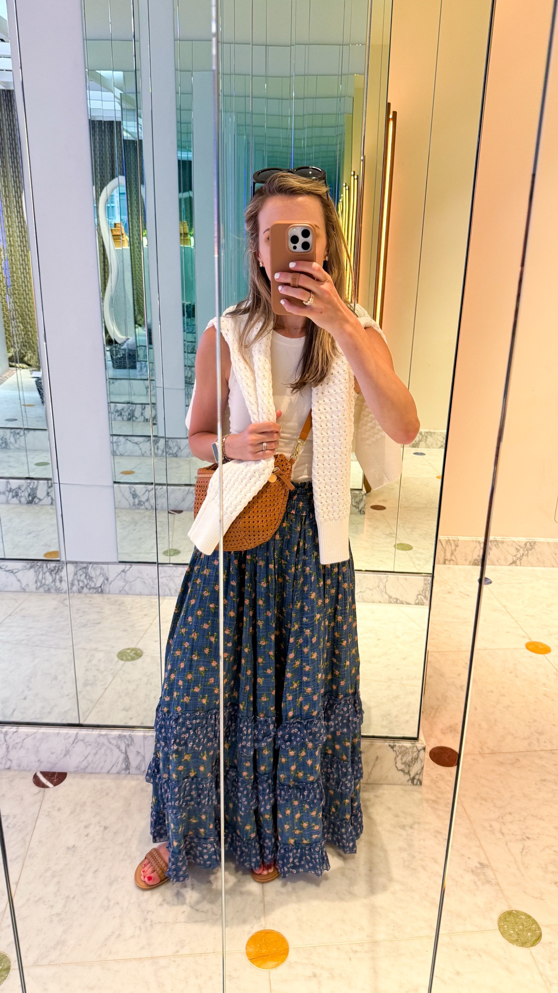 NYC Day 1 outfit ✨ Mirrors courtesy of The Printemps.

XS in everything!





#LTKSaleAlert #LTKStyleTip #LTKTravel