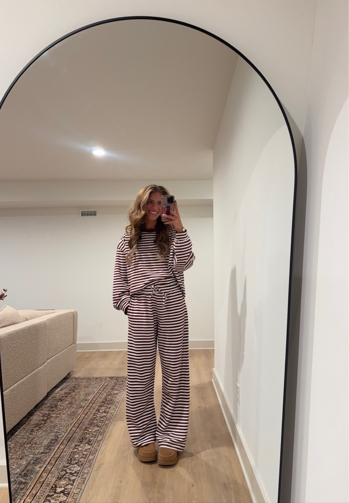 This daily drill set is tall, girl, friendly, and so comfortable and perfect for a cozy set for the fall. I’m wearing size mediums in them. I believe the pants were meant to be folded for shorter girls and I just don’t fold them and they are plenty long enough and they still look so cute. @dailydrills