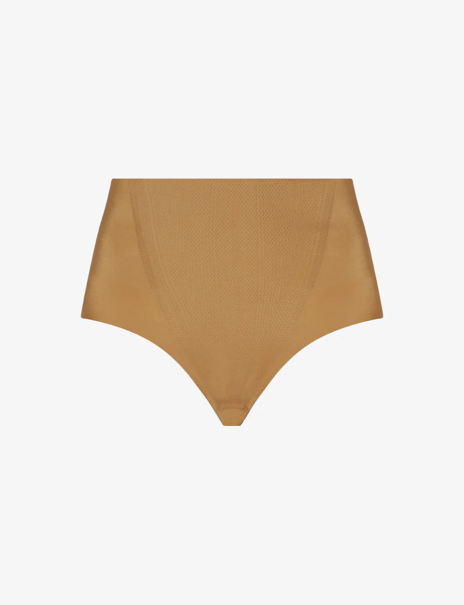 Zone Smoothing Thong | Commando®