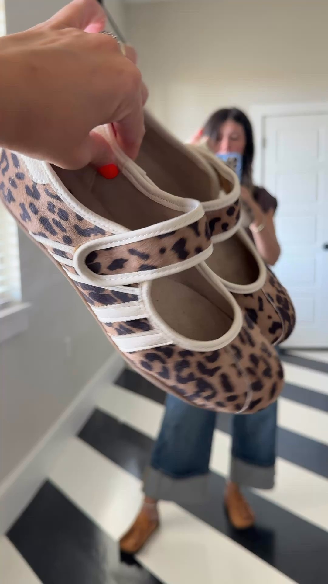 @Shushop with the cutest fall shoes!! 
SHUSHOP15 for 15% off sitewide!

#LTKootd #LTKOver40 #LTKWorkwear