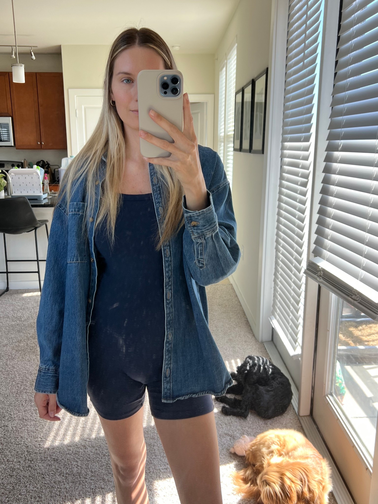 What I’m wearing at 6 weeks postpartum. Love this oversized jacket for spring days! 

#LTKFindsUnder50 #LTKFamily #LTKActive