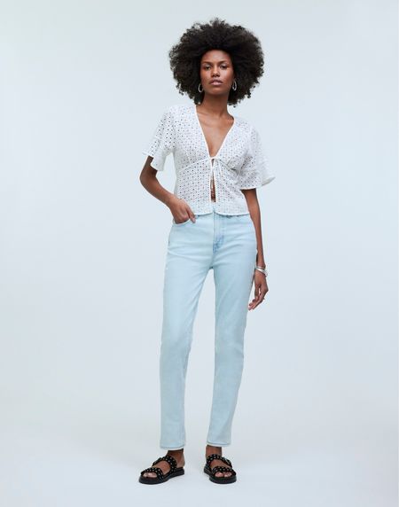 Just ordered the jeans from Madewell. The Perfect Vintage Jean! Being a mom, the high-rise is what I feel best in - just my preference. Love this super light wash. Will pair with tops for the office. 

#perfectvintage #officeapproved #comfyjeans #highrise 

#LTKworkwear #LTKxMadewell #LTKsalealert