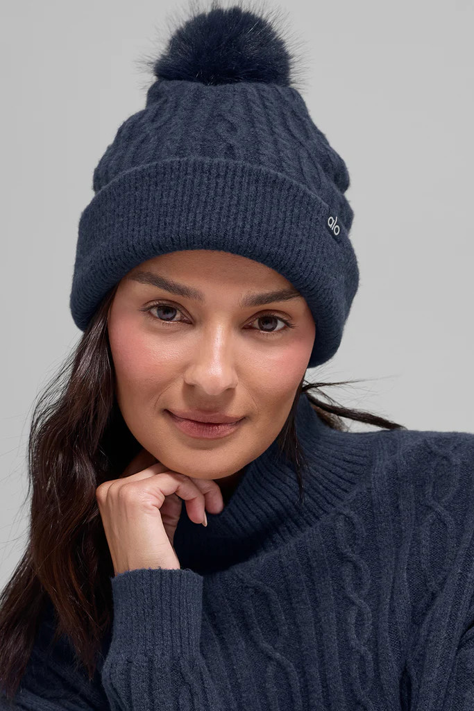 Cable Knit Winter Bliss Beanie | Alo Yoga (US)