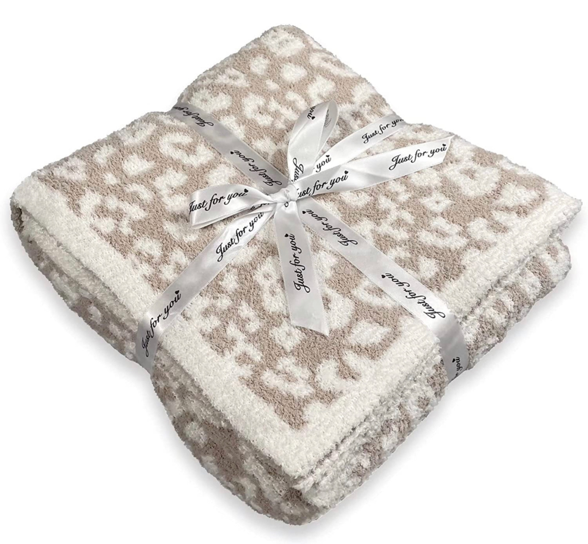 obsessed with these chenille amazon blankets! especially this gorgeous cream cheetah print! 

#LTKSeasonal #LTKhome #LTKGiftGuide