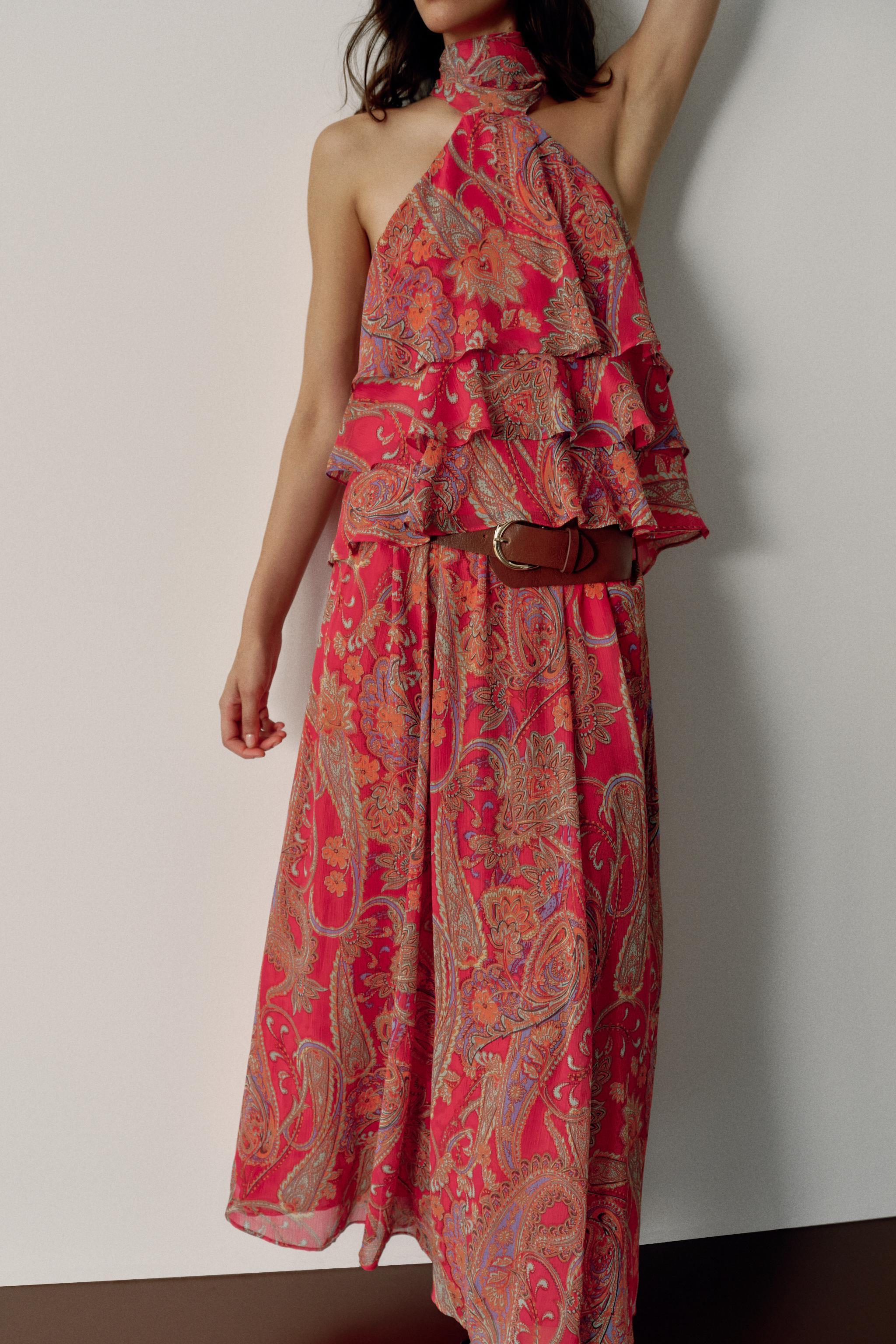 Model height: 183 cmLong skirt featuring an elastic waistband and belt. Lined interior. | Zara UK